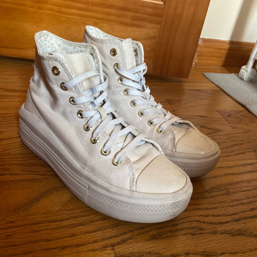 RARE Converse Platform All Star Move Sneakers